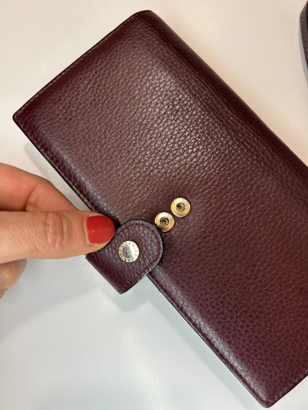 Danier Women’s Leather Long Wallet Multi ID Card Holder Clutch Purse Burgundy - Picture 12 of 13